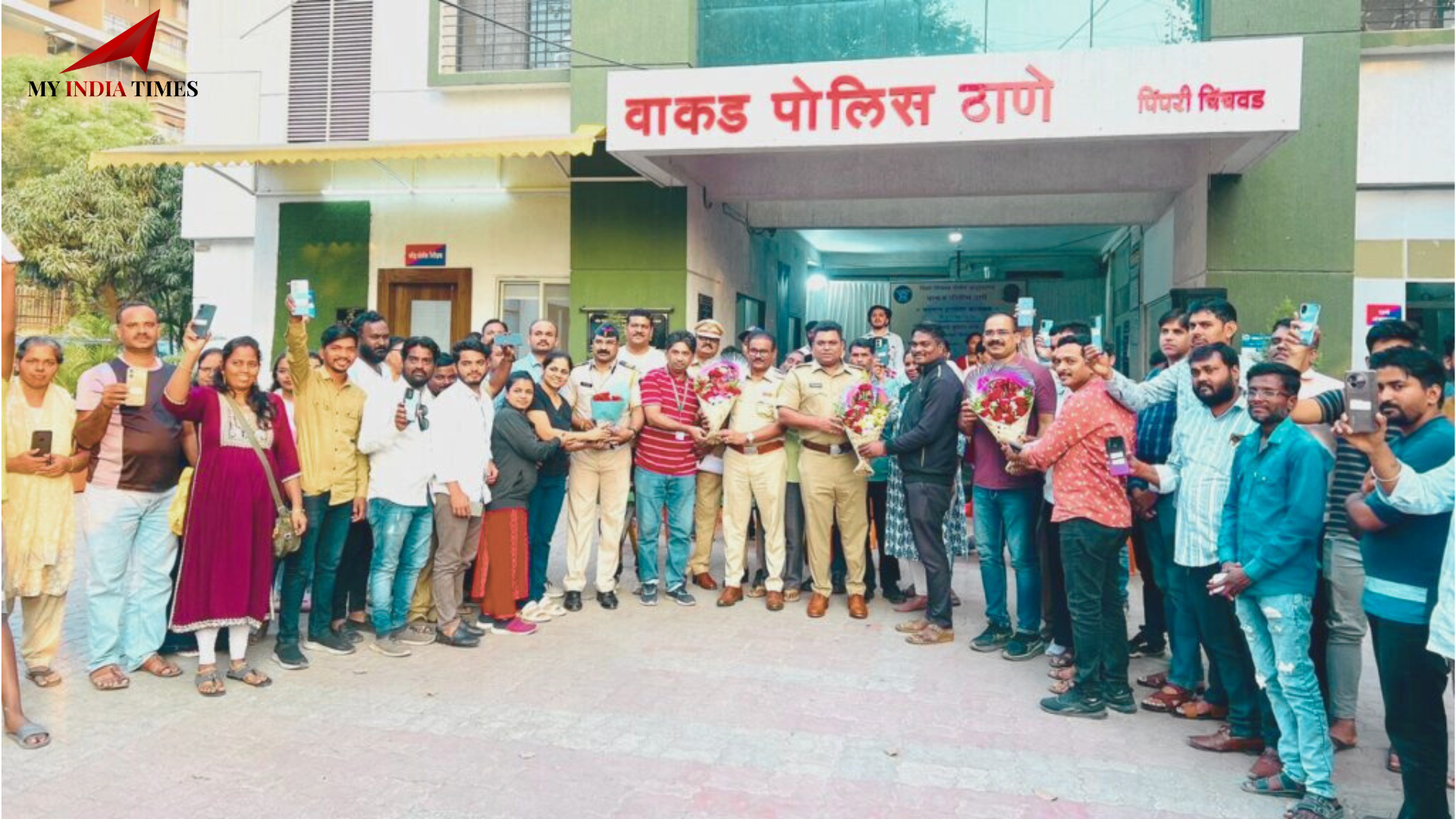 Pune: Wakad Police Successfully Recover and Return 120 Lost and Stolen Mobile Phones Worth ₹20 Lakh